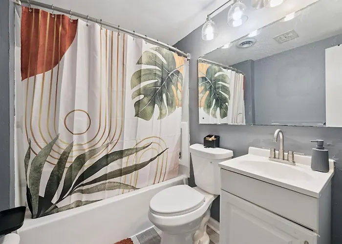 2br 1bath 4 Beds Entire In Bloomfield *