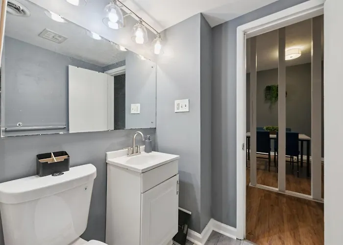 2br 1bath 4 Beds Entire In Bloomfield * Pittsburgh